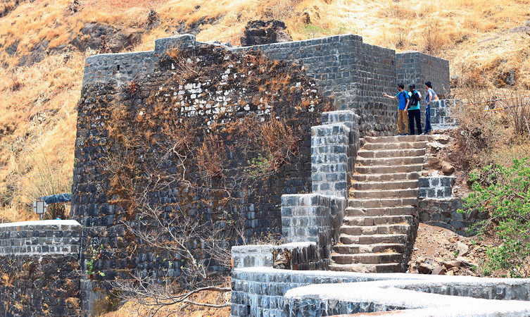 sinhagad-fortkondana-fort-img